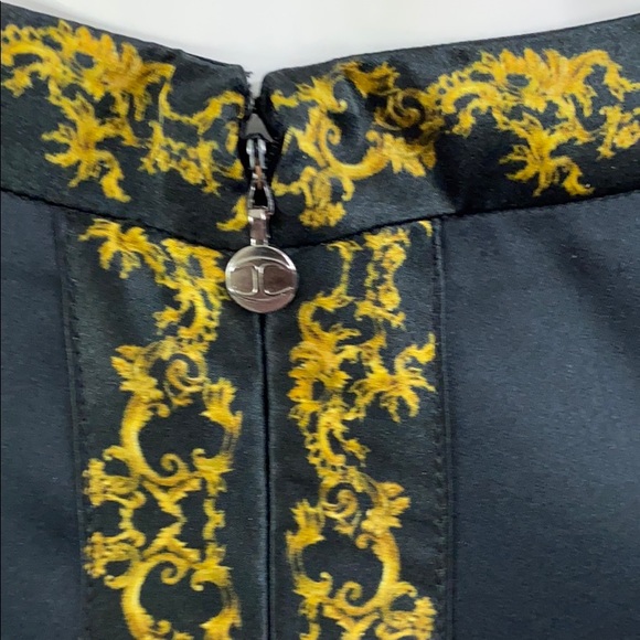 Just Cavalli Leopard Pencil Skirt - Picture 5 of 9